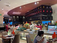 -荣誉国际酒店-云顶旋转餐厅