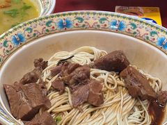 -金杨拉面王小吃面馆·牛三宝面·红烧牛肉粉