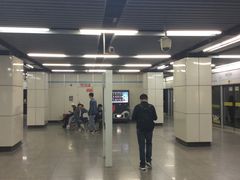 -陆家浜路(地铁站)