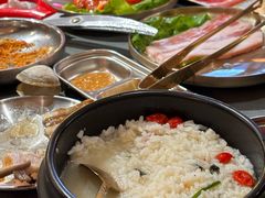 -围炉肉舍•炭烤活鳗•丹东海鲜烤肉(步行街店)