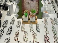 -浮光眼镜·蔡司视觉合作·数字验配中心(陆家嘴店)