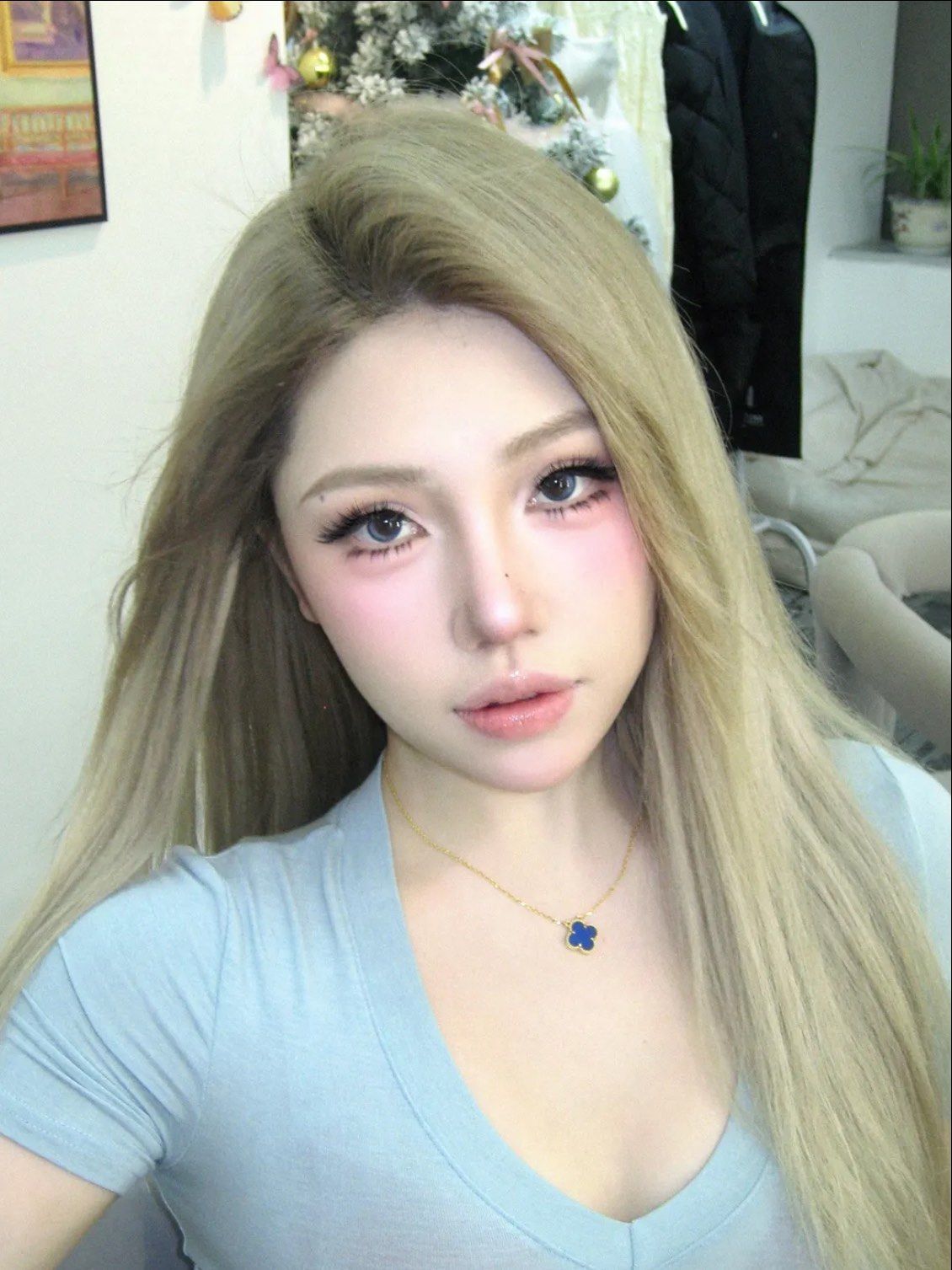 洋娃娃混血感美女💖