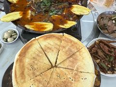 -丹水桥地锅鱼·翘嘴鲌·地方特色全鱼宴(丹江口大坝店)