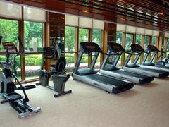 器械区-天安数码城会所游泳馆