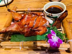 -老滇山寨•云南特色菜•地方菜•民族风情歌舞表演(金碧店)