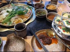 -顶顶汤火牛排火锅·经典铜锅涮肉