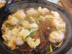 蒜蓉粉丝虾锅-洪兴砂锅·融合砂锅菜(三站店)
