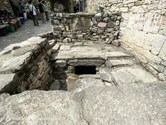 -高荡千年布依古寨旅游景区