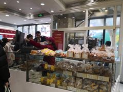 零售区-上海哈尔滨食品厂(淮海中路店)