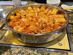 -黄记煌三汁焖锅(银盆岭万达广场店)