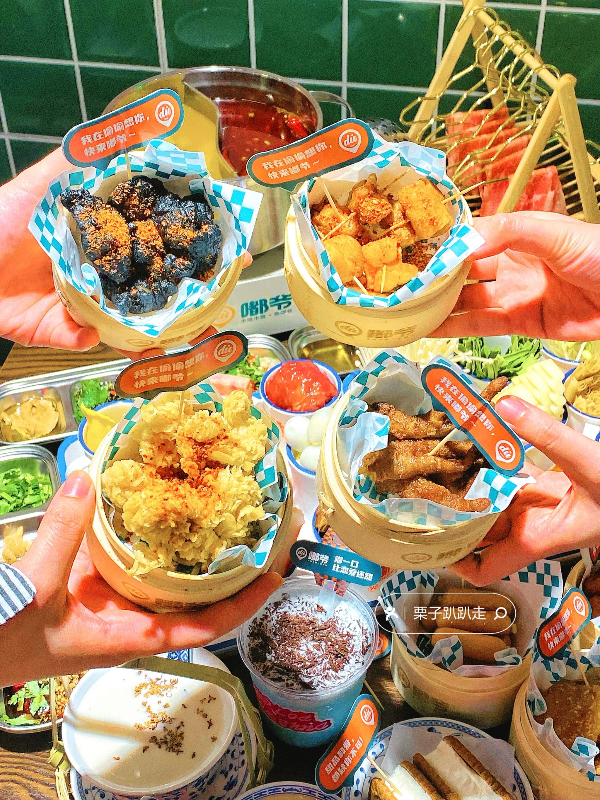 香洲区翠海路124号(扬名广场后面美食街)珠海