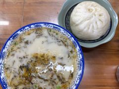 -雪琴面馆富安特色鱼汤面(城中花园店)
