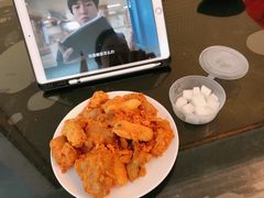 摇滚三宝-Pelicana百利家炸鸡(江南西名店城店)