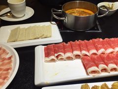 -重庆小天鹅火锅(中商广场店)