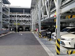 -万象城-停车场