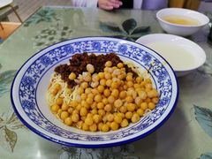 豌豆杂酱面-渝之汇牛肉豌杂面