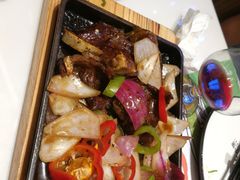 锅烧牛仔骨-粤小馆(天安云谷店)