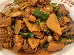 -鲁南仔·滕州炒鸡(经三路店)