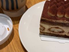 -星巴克(上海虹桥新天地二店)