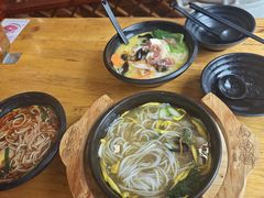 -桥香园过桥米线(国贸店)