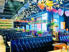 大堂-AK47烤羊腿串吧(柳浪家园店)
