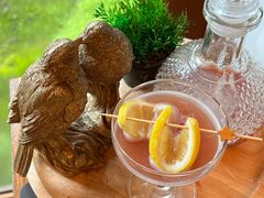 -Chom Cafe and Restaurant