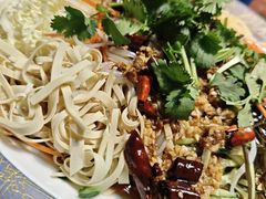 -老码头黑皮肘子锅包肉(赣水路店)