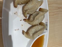 -小杨生煎(浦江欢乐颂店)