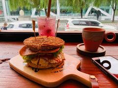 俱乐部贝果-Catch Bagel(芳草地店)