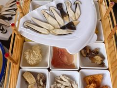 -香麒园·过桥米线·南湖雅宴
