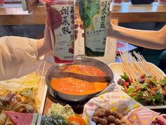 -签多多串串香火锅
