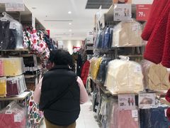 -优衣库(上海金桥国际商业广场店)