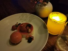 意式奶冻配当季水果-Mercato莫卡多露台餐厅与酒吧(K11店)