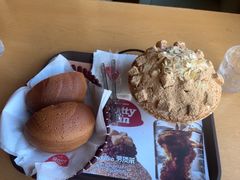 -劳顶笨咖啡(丽水宜家店)