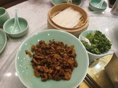 孜然羊肉夹饼-河东颐祥阁(世贸店)