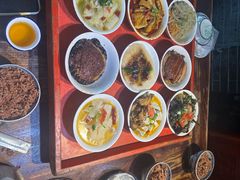 -蓝田九大碗民俗食府(蓝田店)
