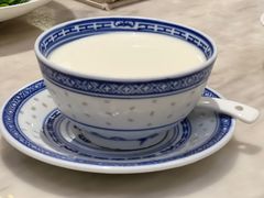 老香港鲜奶冻-香港百合居(LCM置汇旭辉广场店)