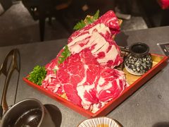 -铭牛烧肉·和牛海鲜自助(高新月牙湖店)