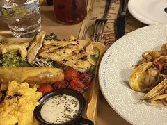 -Mark&Mars Restaurant