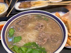 -云阿蛮云南生烫牛肉米线(奉贤路店)