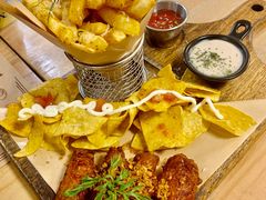 -Mark&Mars Restaurant