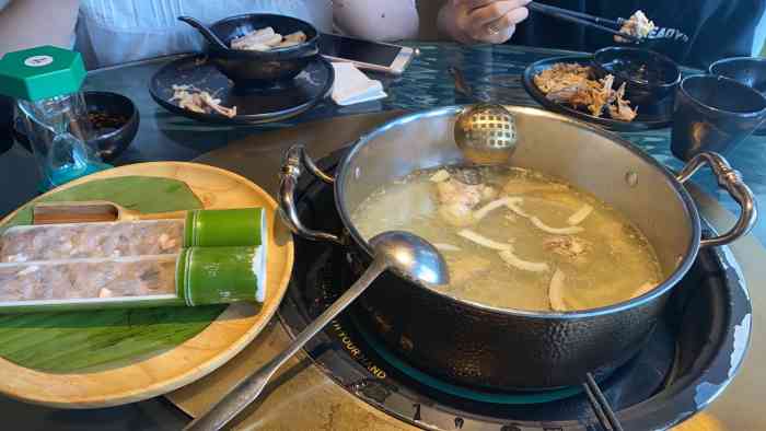 凤园椰珍·臻品椰子鸡(保利时光里店)