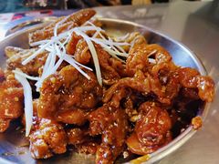 原味炸鸡和酱油鸡双拼-MI WU FACTORY米屋美食工厂餐厅(绿地店)