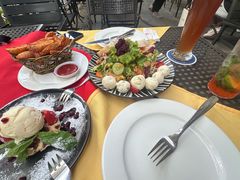 -申德勒加油站餐厅(三里屯北小街店)