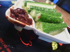 蘸酱黄瓜-蛙蛙叫干锅年代(簋街总店)
