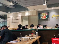 大堂-木屋烧烤(岗顶二店)