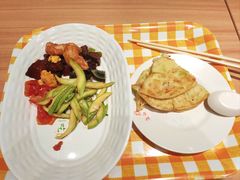-蓝白自选餐厅(烟大店)