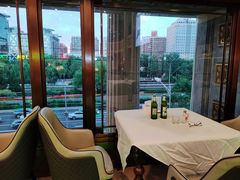 -碧中海汤泉汗蒸酒店