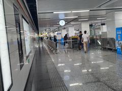 -盈丰路(地铁站)