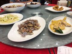 -侬佳蒸菜馆(听潮店)
